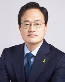 박주민 국회의원 공식 사진