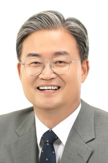 이연희 국회의원 공식 사진