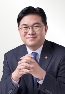 정준호 국회의원 공식 사진