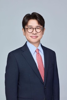 유의동 국회의원 공식 사진