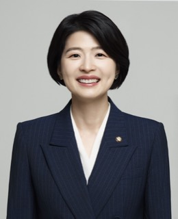 한지아 국회의원 공식 사진