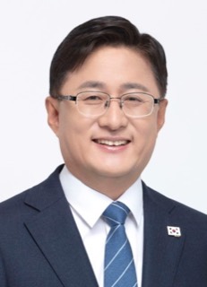 김성환 국회의원 공식 사진